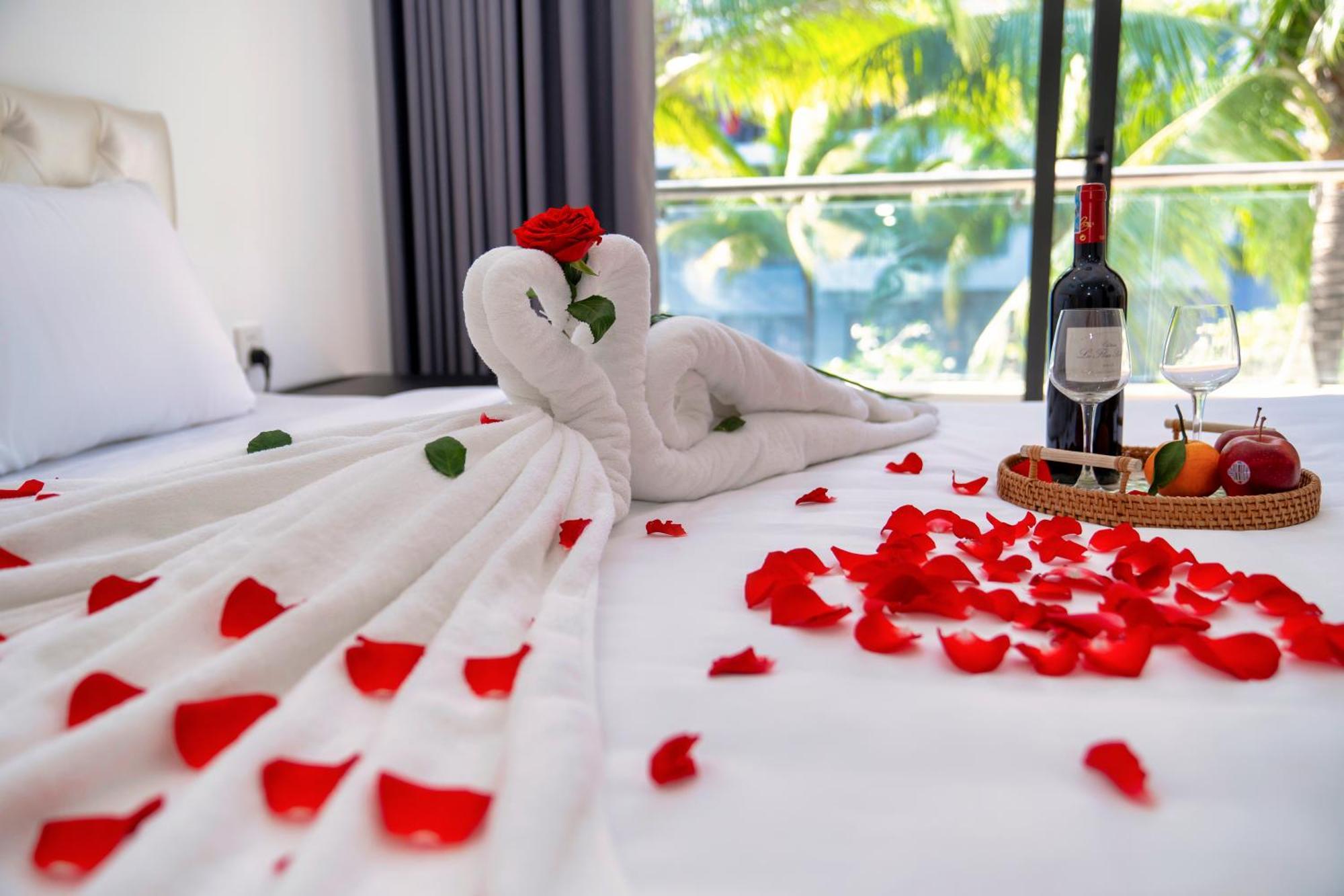 Hana Hotel Sonasea Night Market Phu Quoc Exterior foto